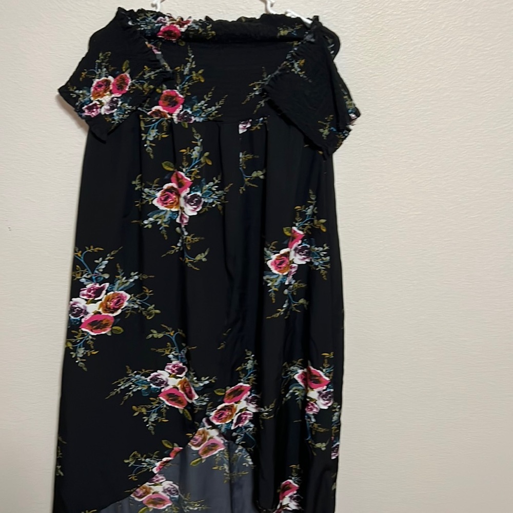 Cute black dress for the summer vibes